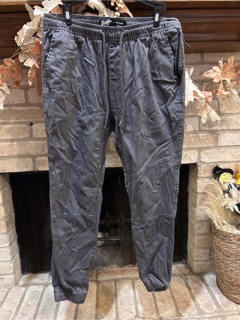 Brooklyn Cloth Men's Charcoal Gray Drawstring Joggers EUC
